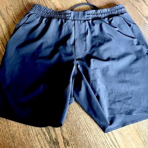 7" inseam med lulu shorts